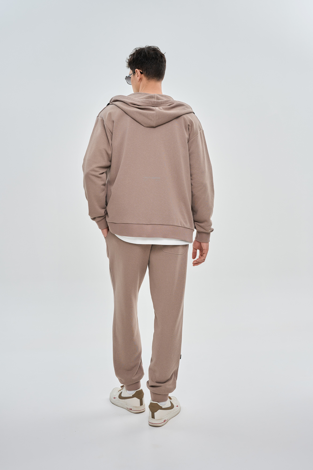 Костюм с капюшоном из петельного футера (50 мокко)
