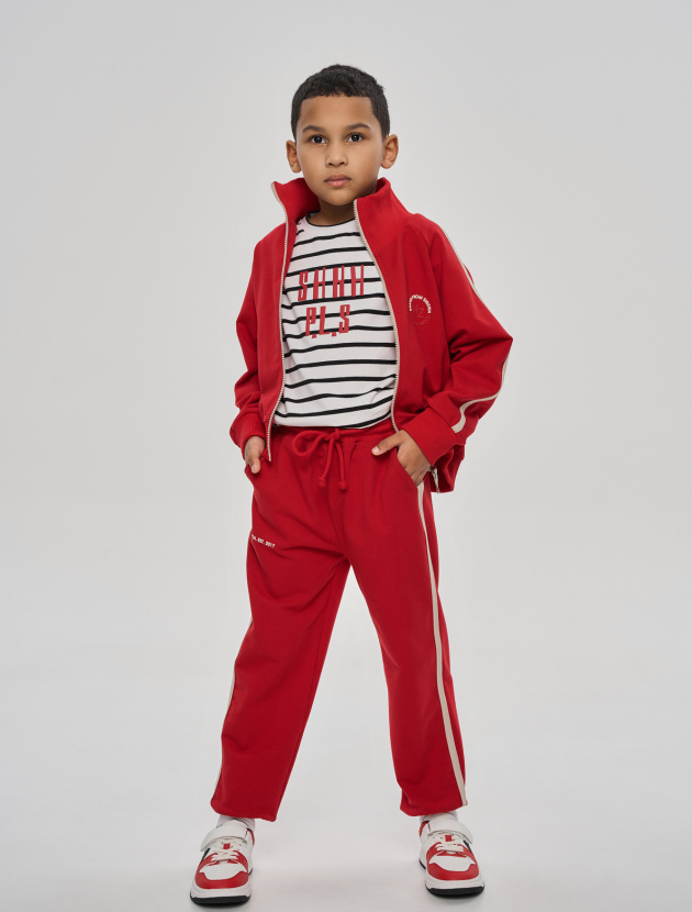 Брюки с лампасами