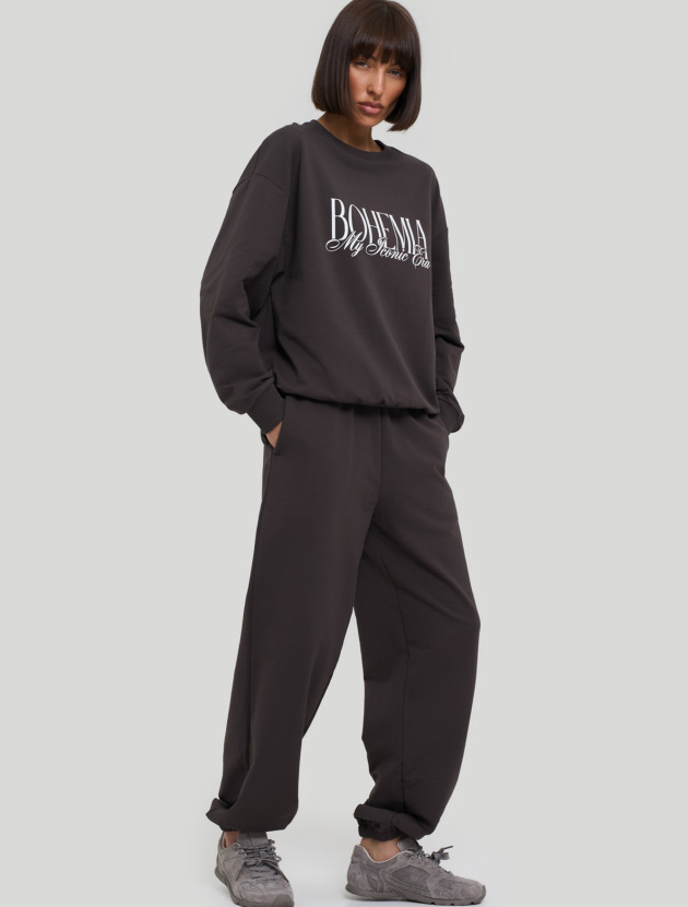 Костюм с джоггерами