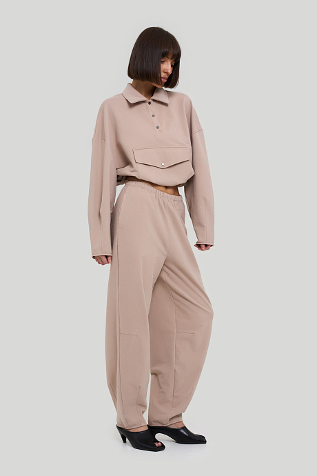 Костюм с джоггерами