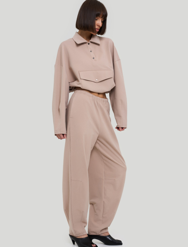 Костюм с джоггерами