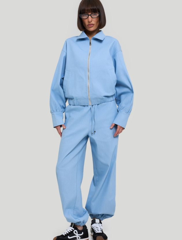 Костюм из тонкой джинсы