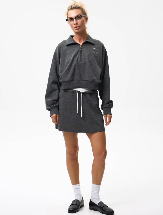 Костюм с юбкой в длине мини