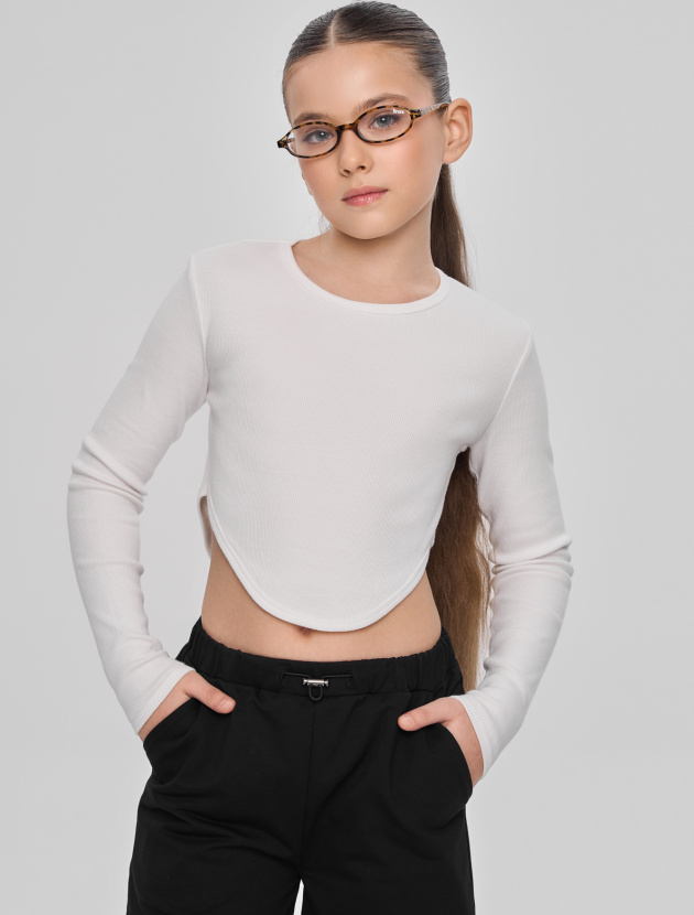 Лонгслив в рубчик с прогнутым низом